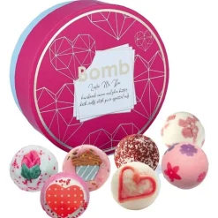 Bomb Cosmetics Love Me Do Gift Box