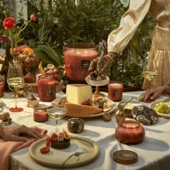 Voluspa Decorative Tin Candle Forbidden Fig 113g