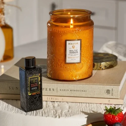 Voluspa Large Embossed Glass Jar Baltic Amber 510g
