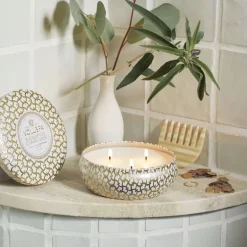 Voluspa 3-Wick Candle Decorative Tin Eucalyptus & White Sage 340g