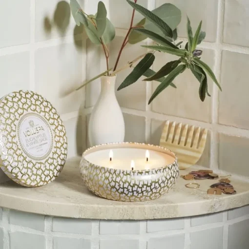 Voluspa 3-Wick Candle Decorative Tin Eucalyptus & White Sage 340g