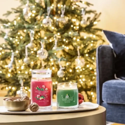 Yankee Candle Signature Medium Jar Shimmering Christmas Tree 368g